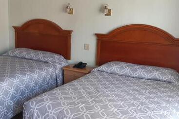 هتل Villa Fontana Inn