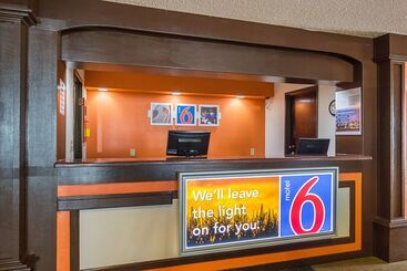 Motel 6 Waterloo, Ia   Crossroads Mall   Cedar Falls