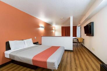 Motel 6 Davenport, Ia