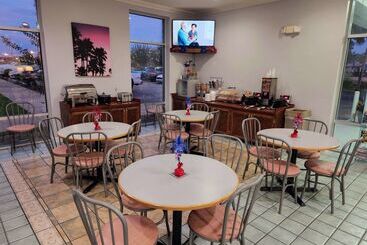 モーテル Americas Best Value Inn & Suites Foley