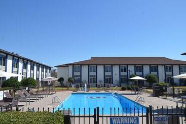 モーテル Americas Best Value Inn & Suites Foley