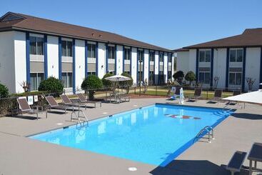 Motelli Americas Best Value Inn & Suites Foley Gulf Shores