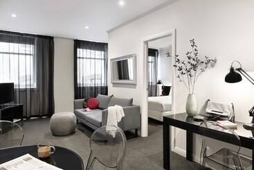 Punthill Apartment Hotel   Flinders Lane