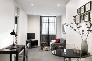 Punthill Apartment Hotel   Flinders Lane
