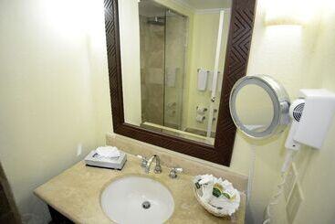 Royal Villas Resort