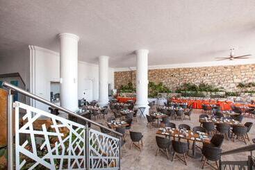 Royal Villas Resort
