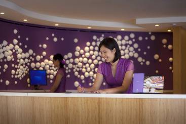 هتل Angsana Laguna Phuket