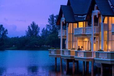 هتل Angsana Laguna Phuket