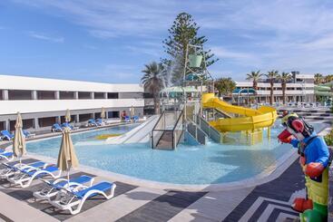 هتل Arina Beach Resort