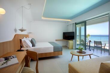 هتل Arina Beach Resort