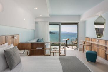 هتل Arina Beach Resort