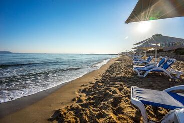هتل Arina Beach Resort
