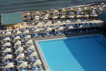 هتل Arina Beach Resort
