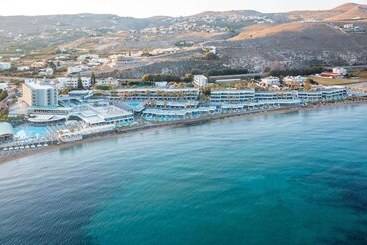 هتل Arina Beach Resort