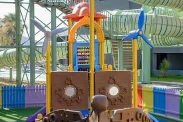 هتل Arina Beach Resort