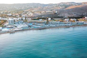 هتل Arina Beach Resort