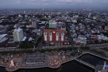 酒店 Aryaduta Makassar