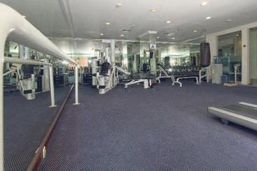 酒店 Aryaduta Makassar