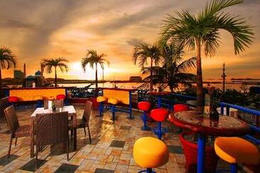 酒店 Aryaduta Makassar
