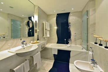 Best Western Premier Parkhotel Kronsberg