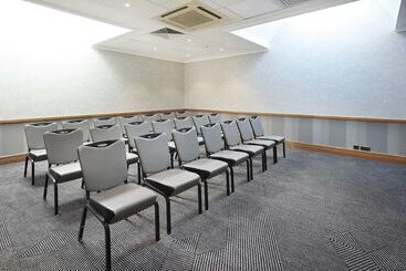 هتل Doubletree By Hilton Southampton