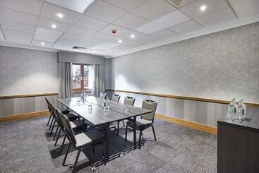 هتل Doubletree By Hilton Southampton