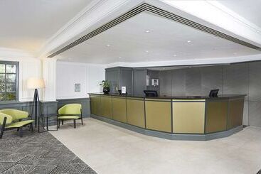 هتل Doubletree By Hilton Southampton