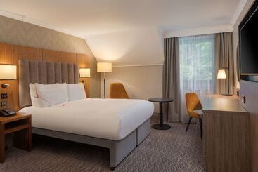 هتل Doubletree By Hilton Southampton