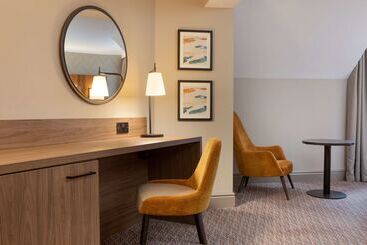 هتل Doubletree By Hilton Southampton