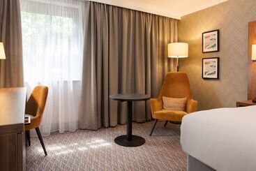 هتل Doubletree By Hilton Southampton