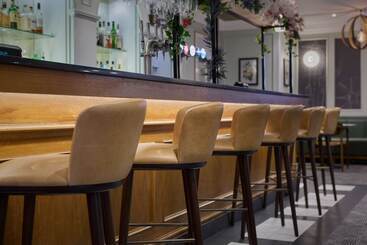 هتل Doubletree By Hilton Southampton