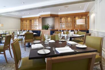 هتل Doubletree By Hilton Southampton