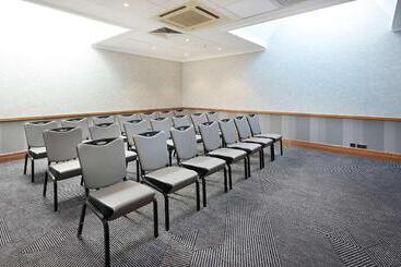 هتل Doubletree By Hilton Southampton