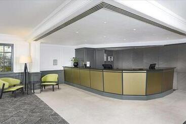 هتل Doubletree By Hilton Southampton