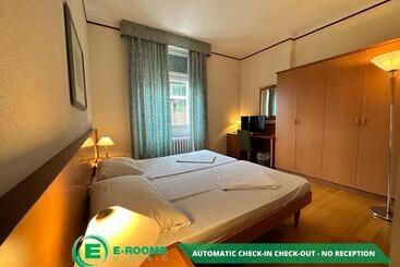 Hotel Erooms Minusio