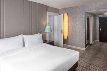 هتل Hilton Berlin