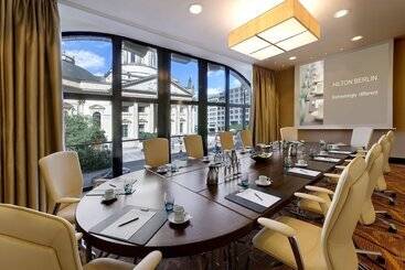 هتل Hilton Berlin