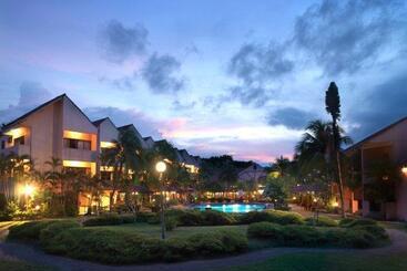 هتل Holiday Villa Beach Resort & Spa Cherating
