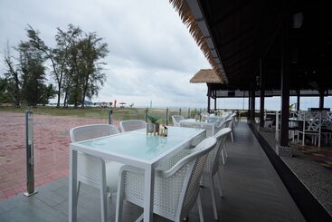 هتل Holiday Villa Beach Resort & Spa Cherating
