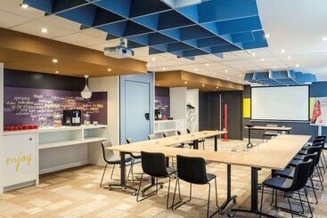 هتل Ibis Paris Coeur D'Orly Airport