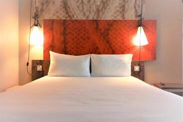 هتل Ibis Portsmouth