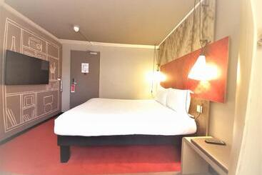 هتل Ibis Portsmouth