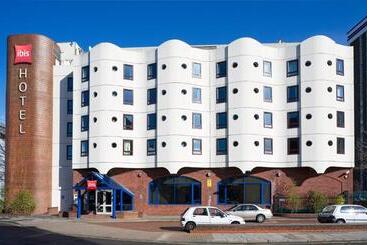 هتل Ibis Portsmouth
