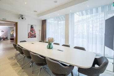 هتل Indigo   Dusseldorf   Victoriaplatz, An Ihg