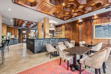 King S Hotel First