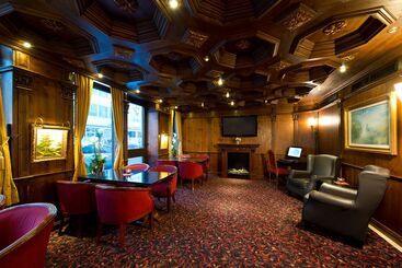 King S Hotel First