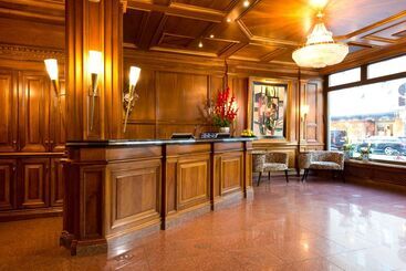 King S Hotel First