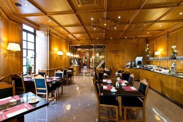 King S Hotel First