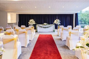 هتل Mercure Nottingham Sherwood