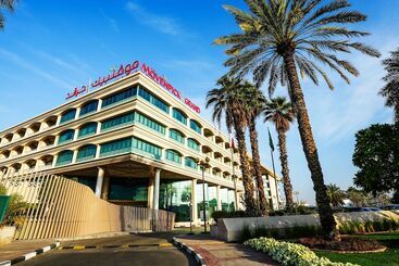 هتل Mövenpick Grand Al Bustan
